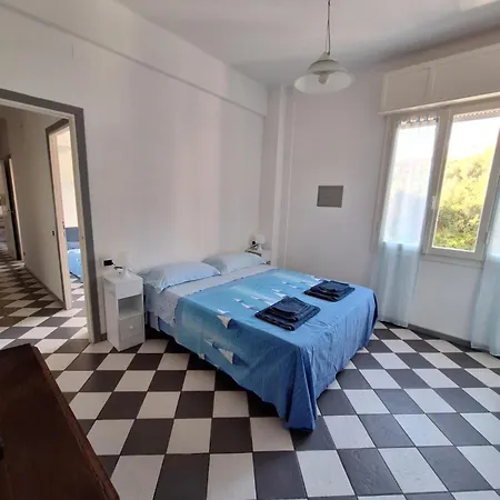 Nyaraló Bydlo Mare Lerici